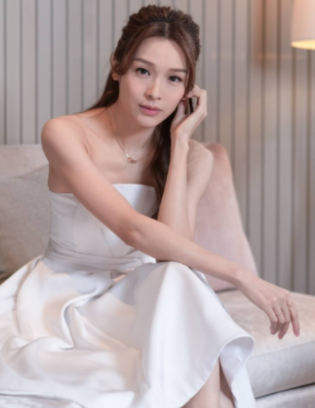 李佳芯揭与陈炳铨分手真相,曾有结婚念头:我很想,但他未准备好