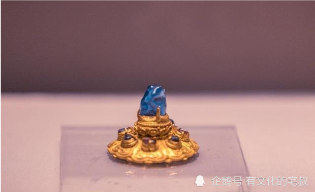 湖北发现梁庄王墓,出土200克拉蓝宝石,竟没两块"金砖"珍贵