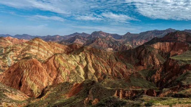 美圖欣賞攝影家鏡頭下的蘭州水墨丹霞旅遊景區