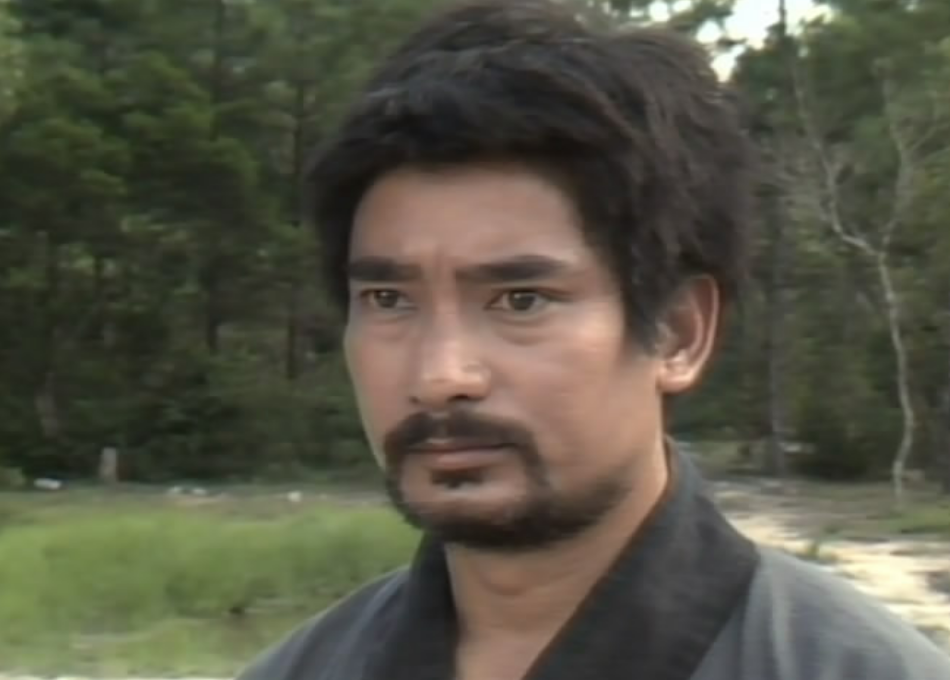 演员高雄:替身出道,被称金牌绿叶,48岁因拍摄一剧爆红_腾讯新闻