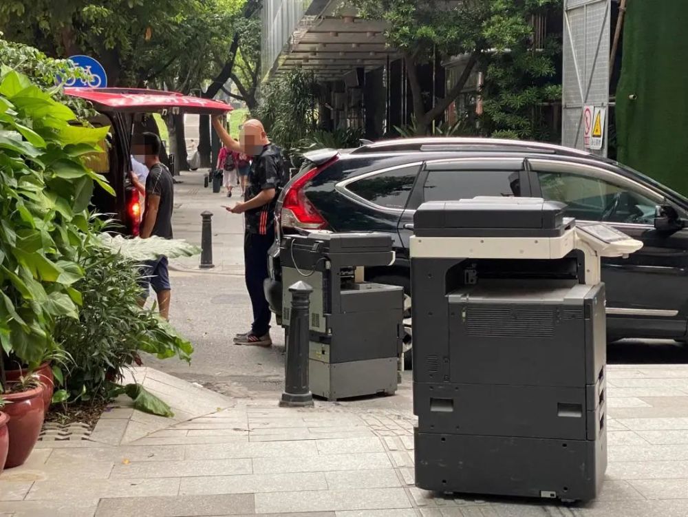 南湖国旅总部搬空怀疑濒临倒闭拖欠消费者和员工巨额款项归还无期