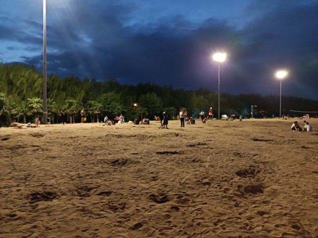 咸阳湖二期公园惬意的市民生活