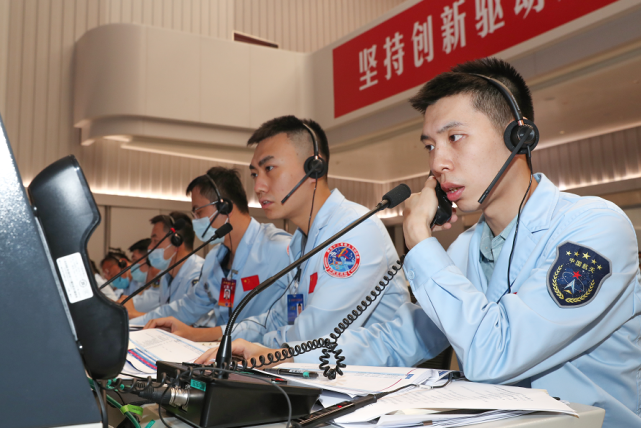 神舟十二号航天员乘组第二次出舱,这支地面团队功不可没!|北京航天飞