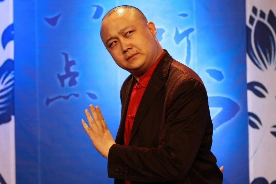 尽管大新也有一个想在春节联欢上讲相声的梦,但是参加过几次之后,他最