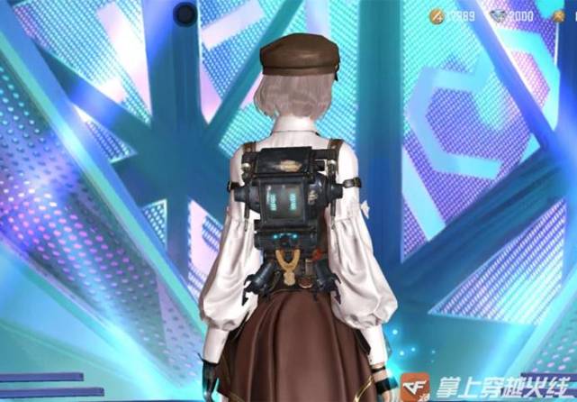 着"heartshot"大厅专属展示效果,还在游戏内有专属"雨墨"背包切换界面