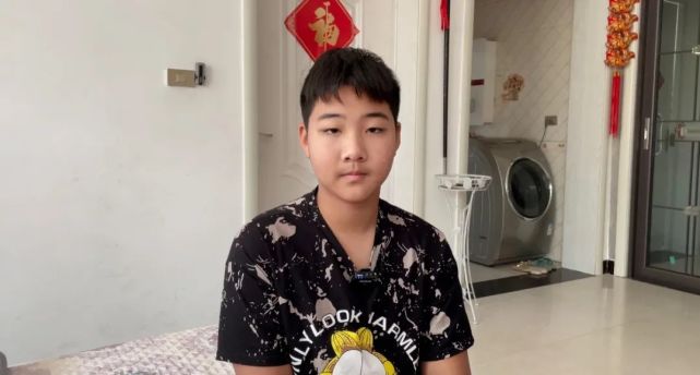 骄傲鹿邑奥运冠军张灵与家乡12岁男孩视频联动全城都沸腾了