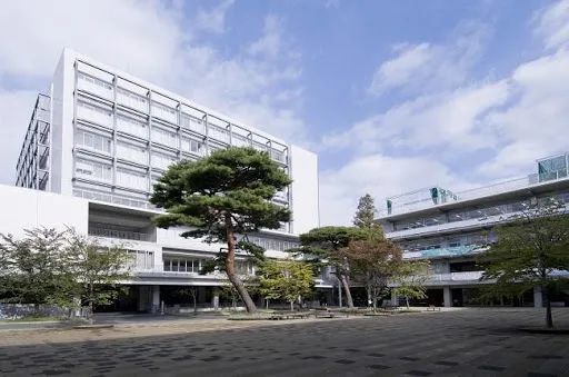 名校志向塾日本东京富人区的贵族学校们都长什么样