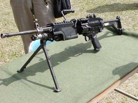 minimi轻机枪,便携火力神器.