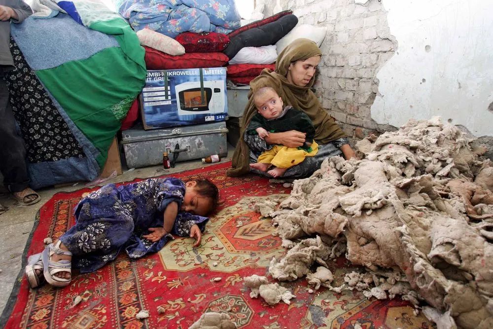 阿富汗难民营图片