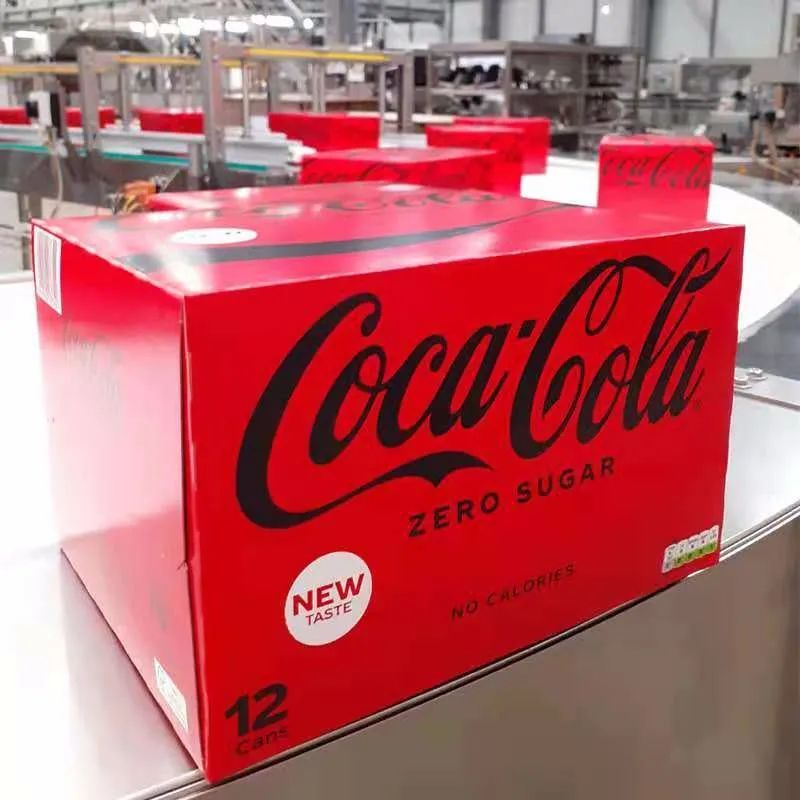 可口可乐旗下品牌使用quikflex新纸板取代塑料包装_腾讯新闻