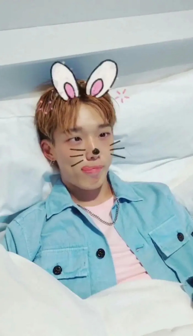 ikon26岁成员bobby突然宣布结婚孩子即将出世yg不会放弃回归67