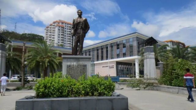 我为群众办实事83丨三灶伟民广场有个2岁的小女孩走失了