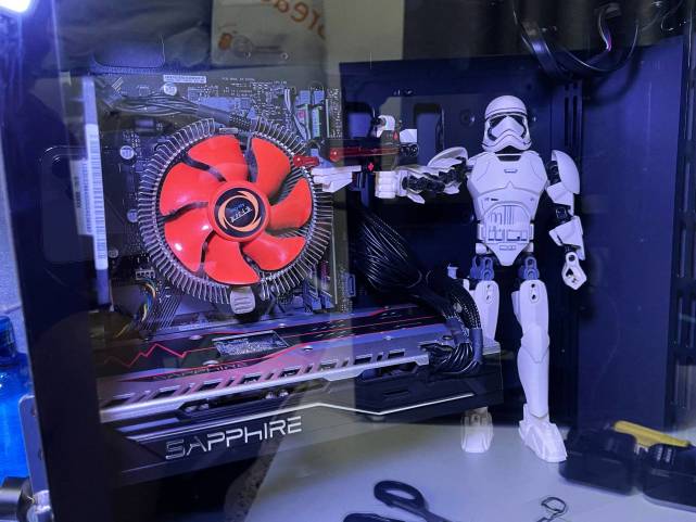 兴趣使然就该选侧透-九州风神魔方110机箱体验