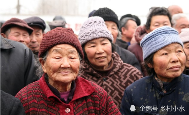 農村養老金向高齡傾斜,高齡老人每月補貼多少?