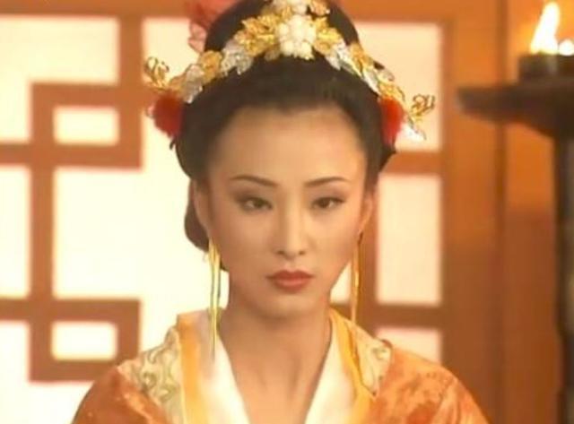 通过华阳姐姐华明的引荐,见到了太子妃华阳夫人.