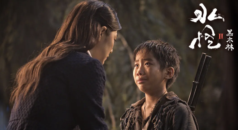 上映8小时,热度飙到第一!《水怪2》一出手,就是惊悚片巅峰