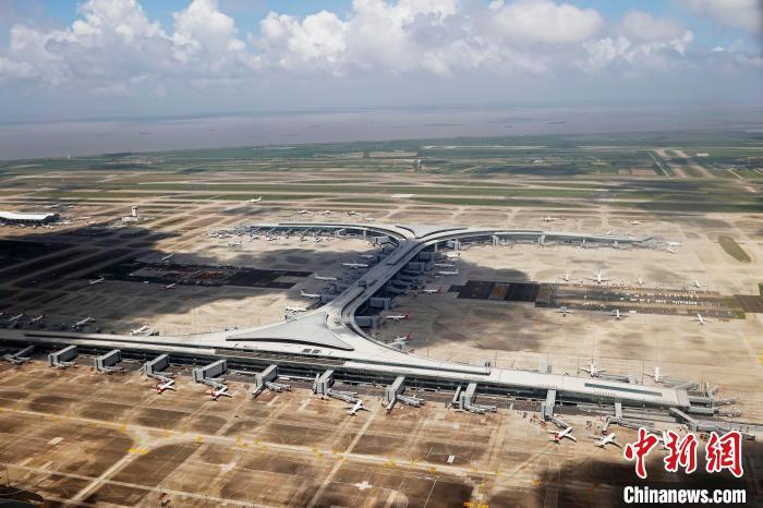 上海新增2例本土确诊病例 浦东机场客运航班运行正常