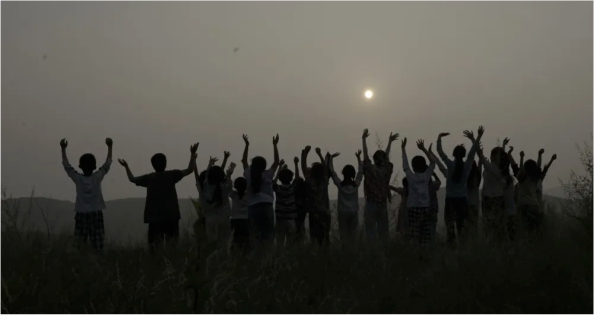 青春励志教育类电影《山村的烛光》在兴县开机拍摄