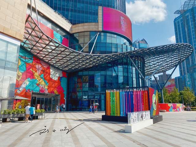 "五角场"商圈的商场众多,为什么"合生汇"会成为最热门的商场之一呢?