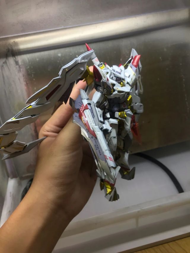 喷涂第一作 素体是rg天哈娜 按照mb天哈娜的配色和一些自己的见解 加