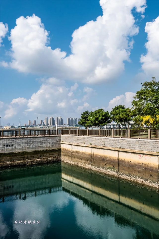 大连开发区滨海路小景