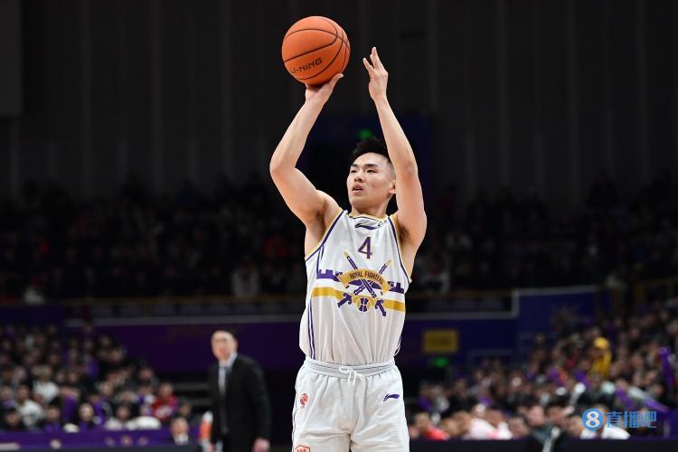 媒体人:孟博龙&曹飞目前均在山西队试训