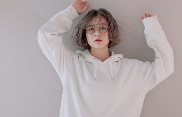 俏皮可爱的日系短发造型