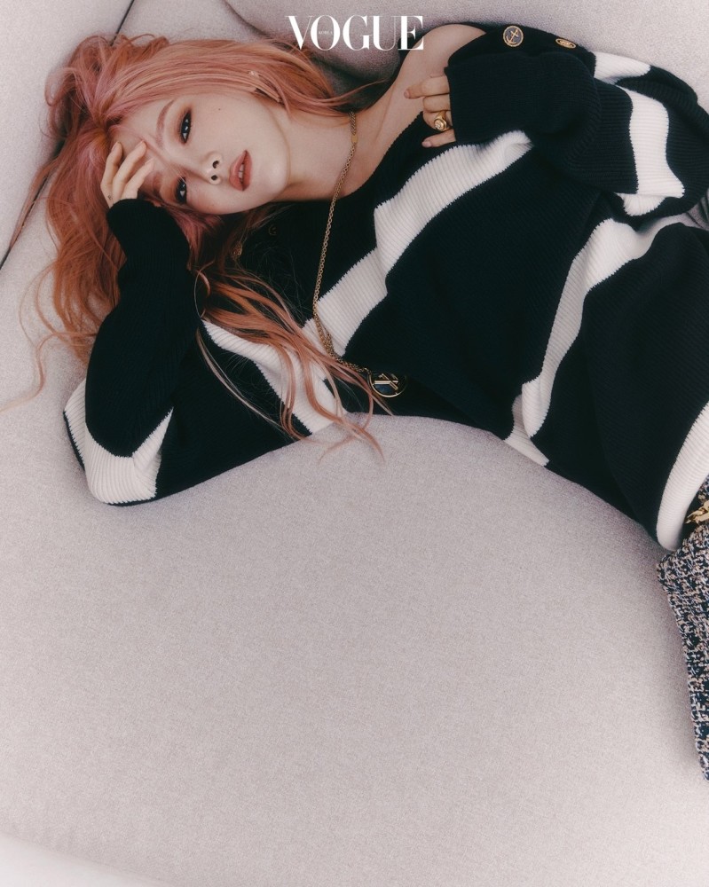 金泰妍画报封面公开