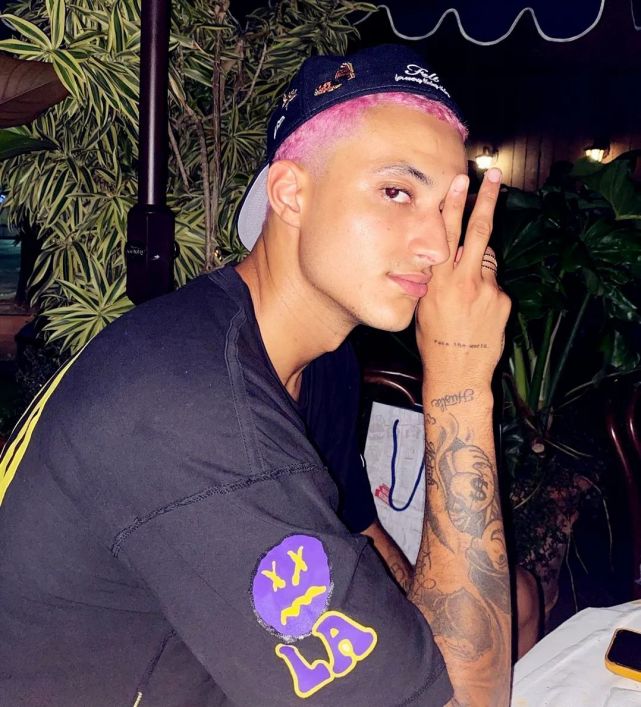 被交易离队名模女友分手库兹马的这个夏天实惨