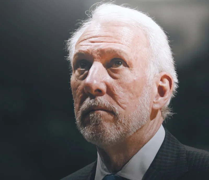 詹姆斯 NBA日报：波波维奇欲破纪录，莫里斯为约基奇鸣不平，詹姆斯在看台上唱歌