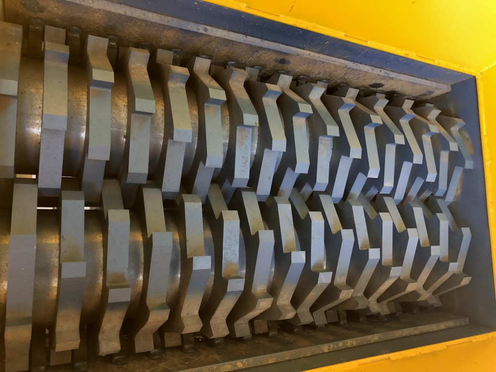 金属撕碎机对于环保的意义