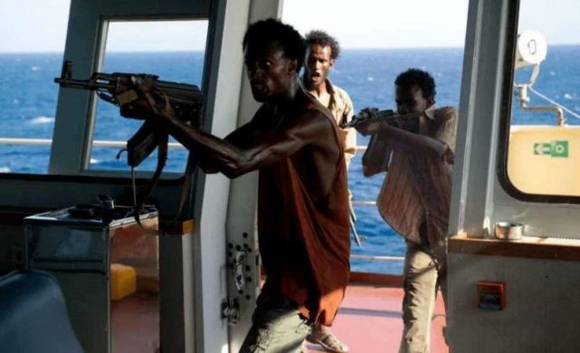 美俄军舰都没办法我国农民工摆平索马里海盗在索马里畅行无阻