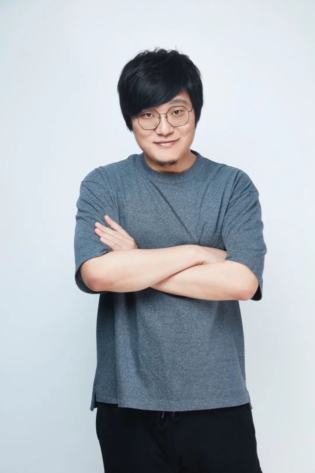 李诞黑尾酱官宣离婚:曾嫌女方学识不够,思文王建国曾多次劝和!