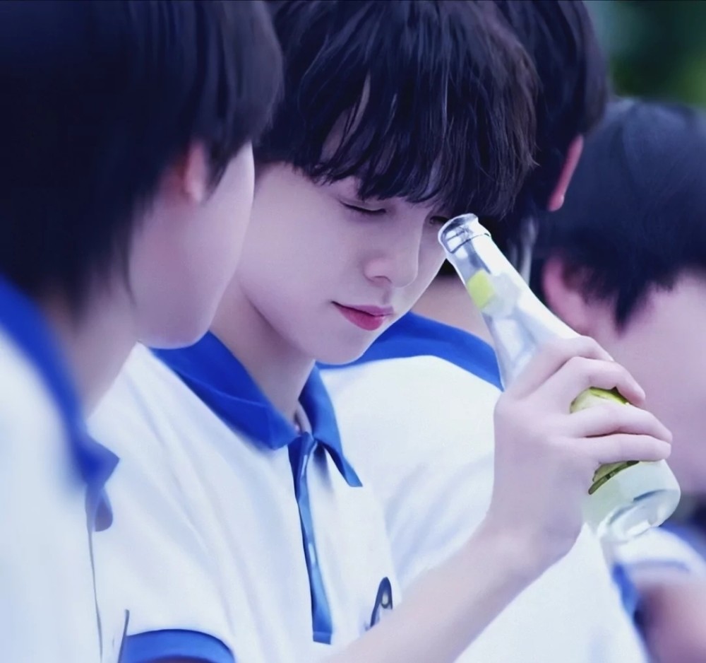 左航头像别拿青春插倒秧恋爱哪有左航香