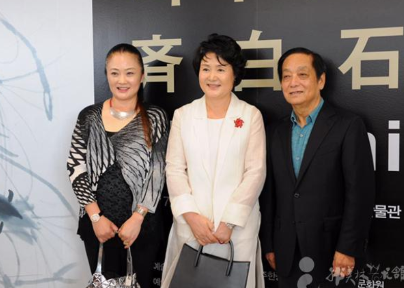 福娃设计者韩美林:历4段婚姻,82岁喜得贵子,精神矍铄满头黑发_腾讯