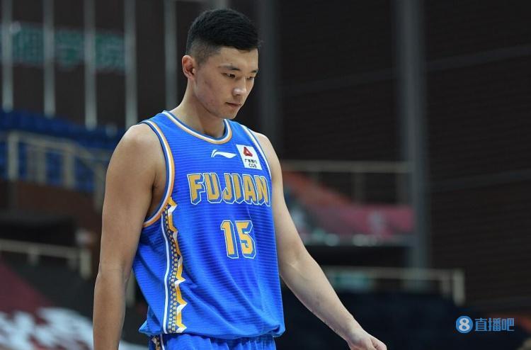 陈林坚顶薪续约福建队！沪媒：他此前曾与上海男篮传出“绯闻”