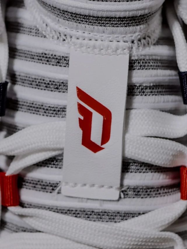 wen鞋评赏析奥运配色球鞋青春回忆vs当下新星