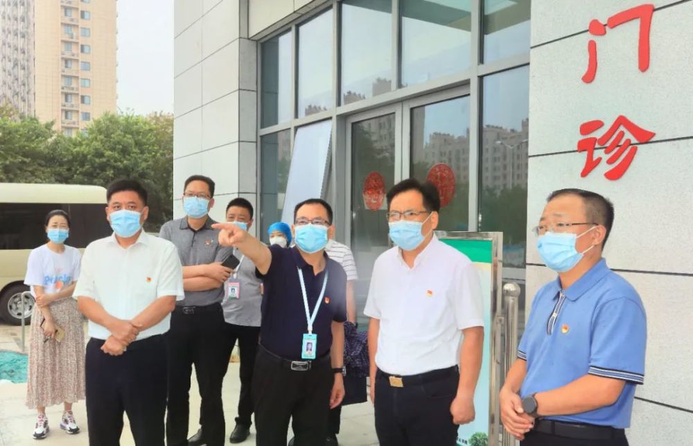 共同抗疫8月20日宝应县委书记张小辉带队检查疫情防控重要点位
