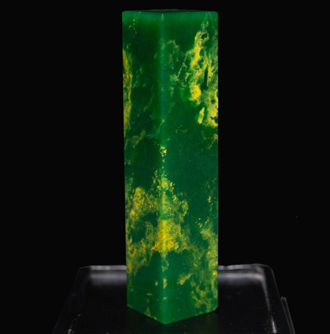 珠宝山海经 之广宁广绿玉_腾讯新闻