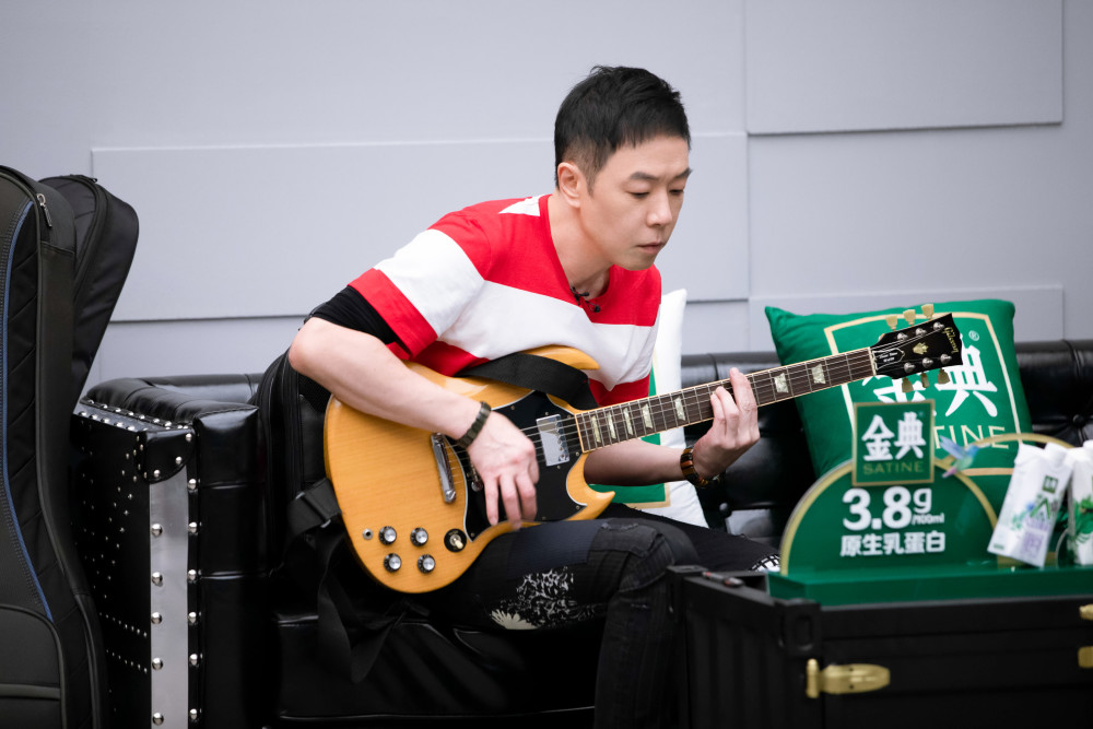 《披荆斩棘的哥哥》言承旭拒听假说邀全员剖白心声黄贯中勉励队友享受