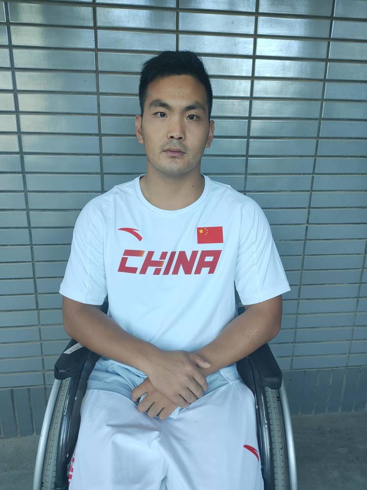 张中强参赛项目:田径投掷组标枪