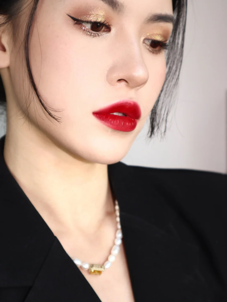 盘点那些我心甘情愿向它低头的致命口红冷艳迷人还显白