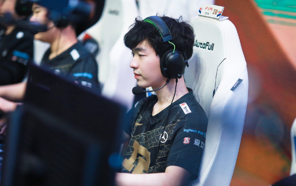 月开或重回首发rng发布公告对cryin消极行为进行处罚