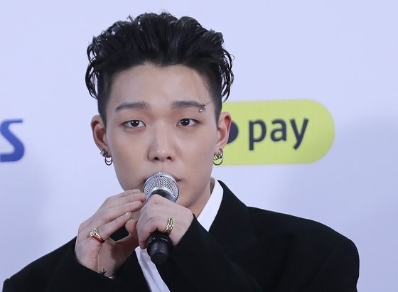 bobby公布婚讯后,ikon面临两难,yg为他打造的人设彻底崩塌