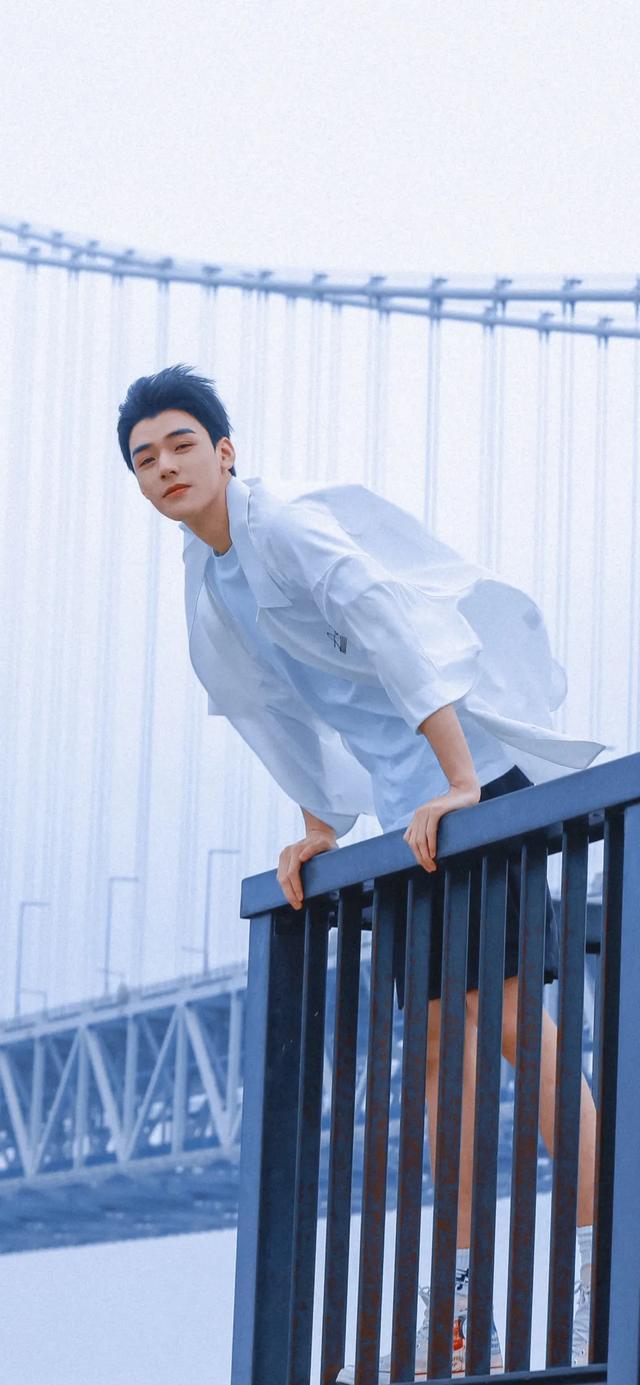 俊俊子超高质量夏日壁纸 每日一正念 我是努力的打工人|俊俊子|壁纸