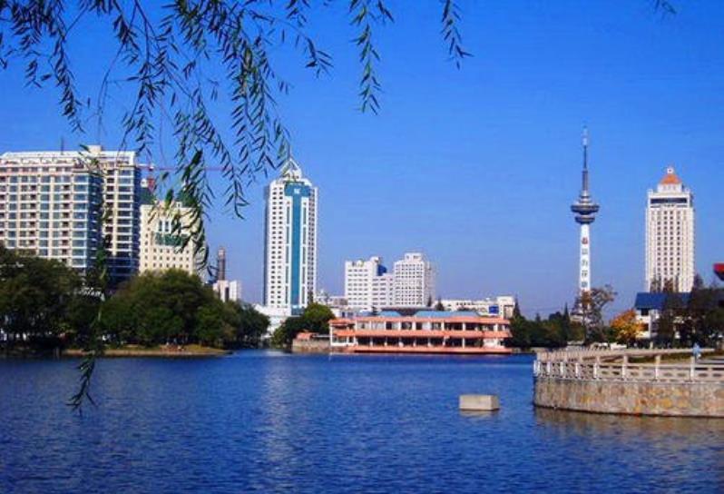 江苏城市gdp_江苏省“第一大城市”,人口超千万,GDP破2万亿,却不是省会