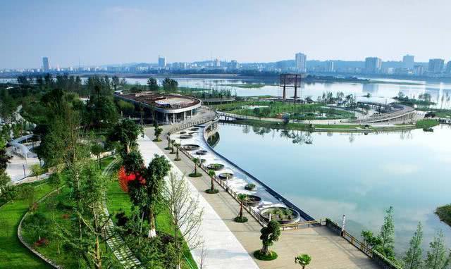 长沙市的Gdp_中部省会竞逐数字经济新赛道,长沙未来五年数字经济占GDP比重要超...(2)