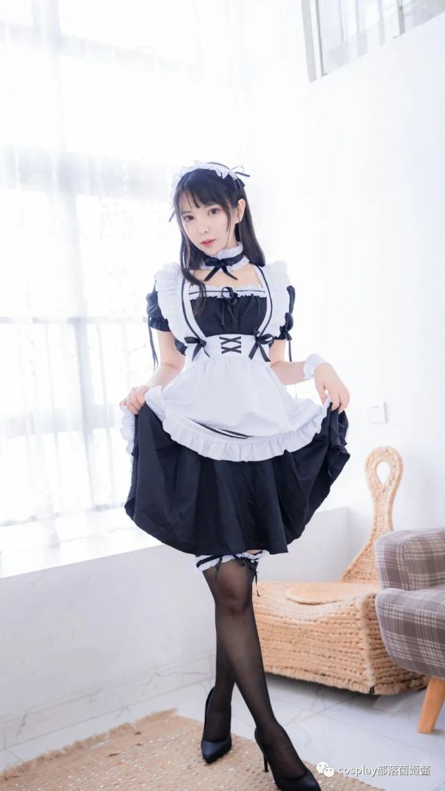 女仆写真:要主动出击哦