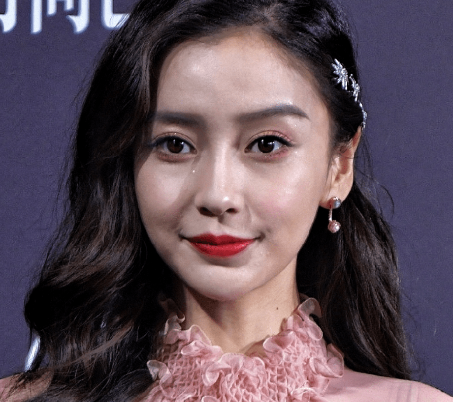 真实明星大量未修图曝光热巴毛孔粗大杨幂皮肤松垮