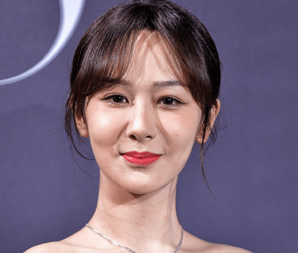 真实!明星大量未修图曝光,热巴毛孔粗大,杨幂皮肤松垮